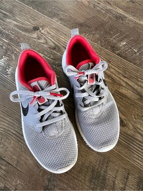 Nike Roshe G Jr Golf Shoes Gray Crimson Red Size 3Y